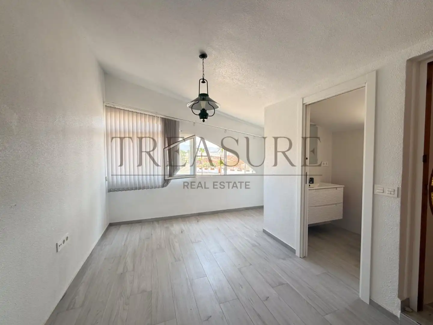 Habitación de Casa adosada en venta en Mazarrón con Aire acondicionado, Calefacción y Terraza