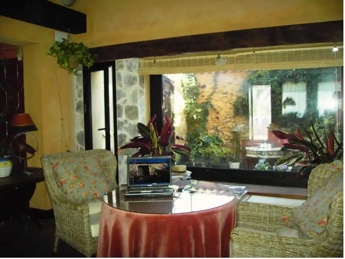 Sala de estar de Casa o chalet en venta en Calera de León con Jardín privado, Terraza y Amueblado