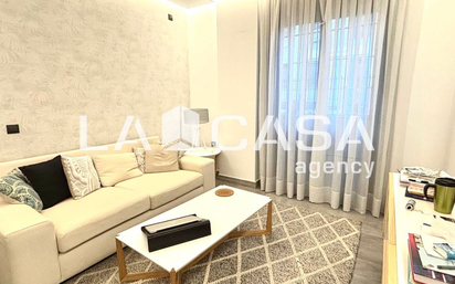 Living room of Flat for sale in  Sevilla Capital