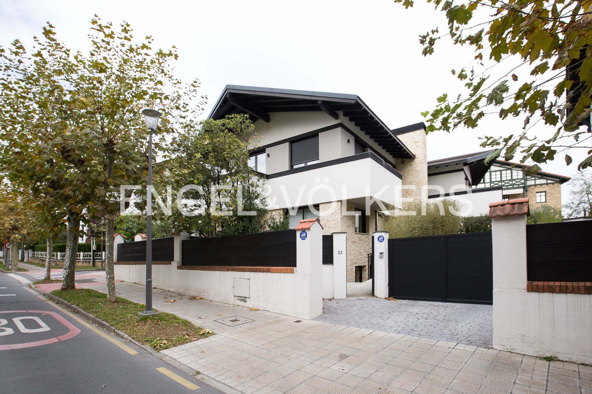 Exterior view of Single-family semi-detached to rent in Getxo   with Heating, Private garden and Terrace