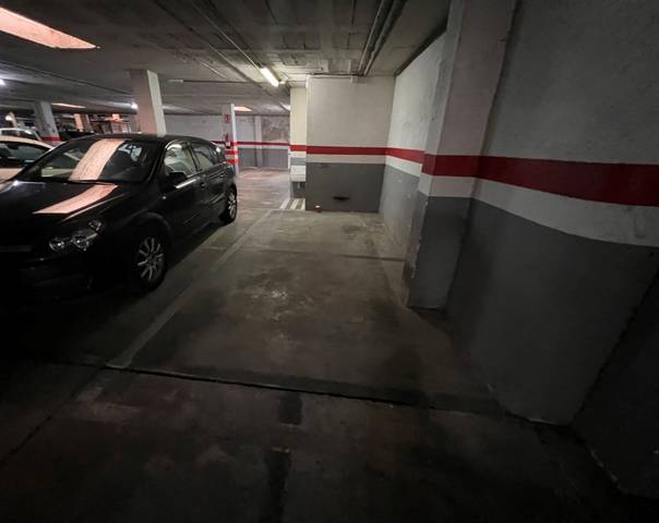 Garaje en Alquiler en Lorenzo Serra en Riu Nord