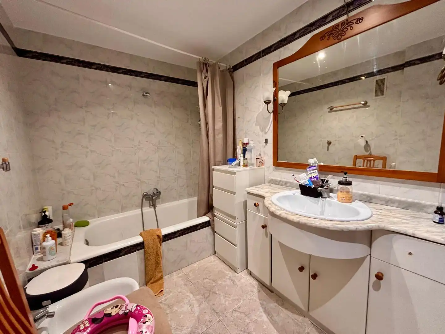 Badezimmer von Wohnung zum Verkauf in Alicante / Alacant mit Klimaanlage, Möbliert und Ofen