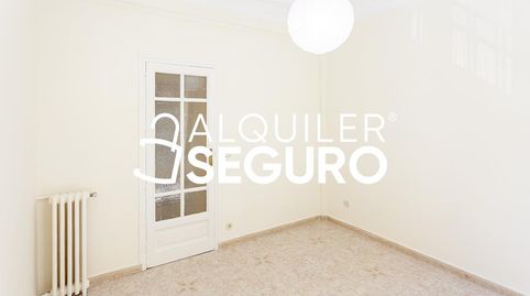 Foto 3 de Piso de alquiler en De Espronceda, Ríos Rosas - Nuevos Ministerios, Madrid Capital