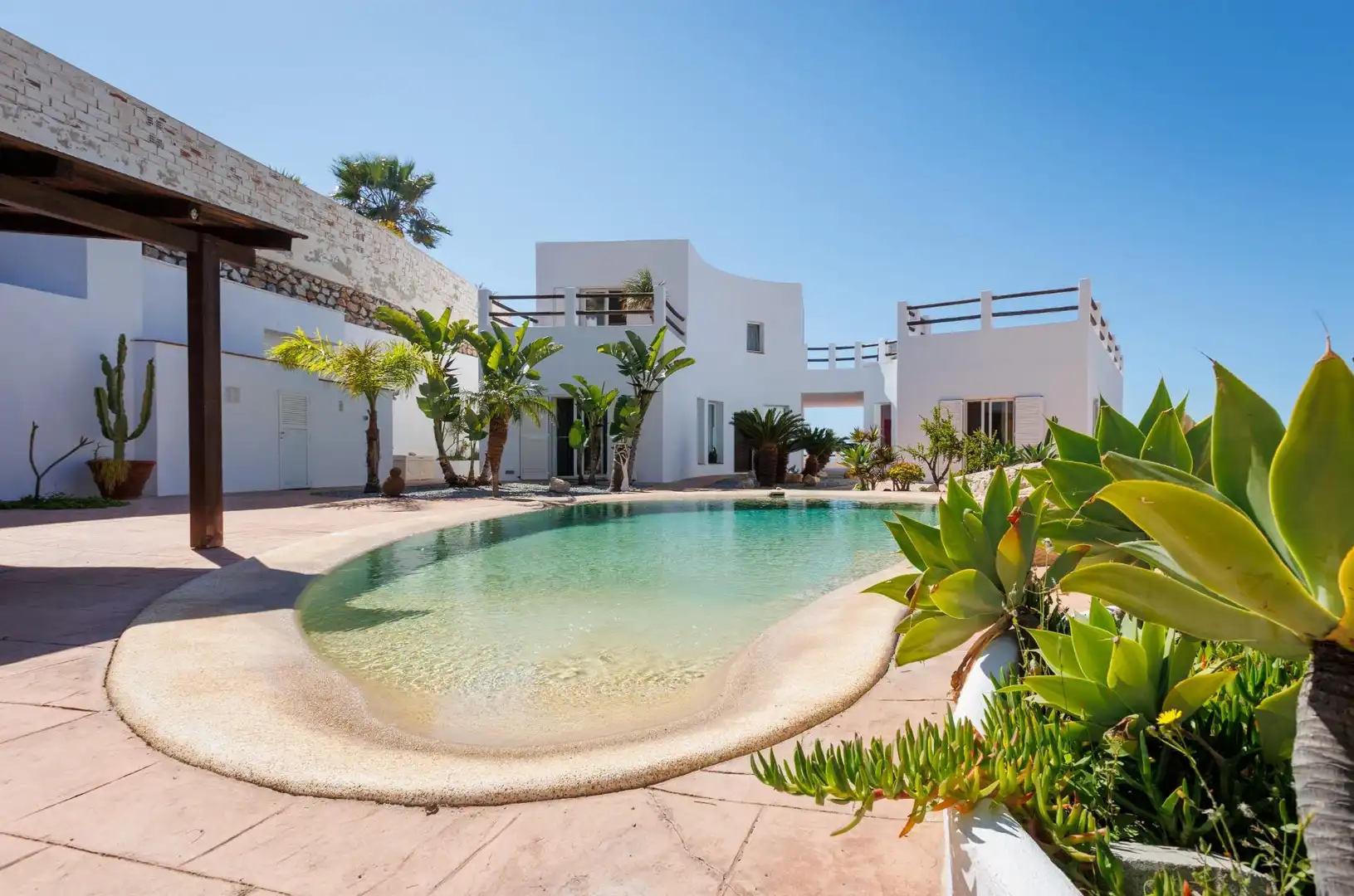Chalet con piscina en venta en Calle Platano, imagen 3