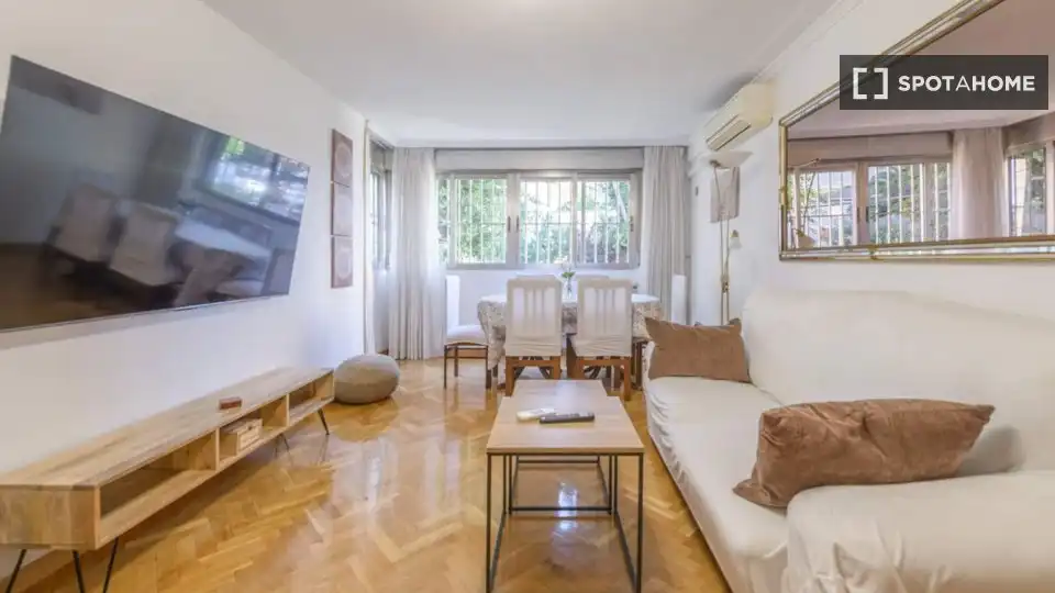 Flat for rent in Media Legua