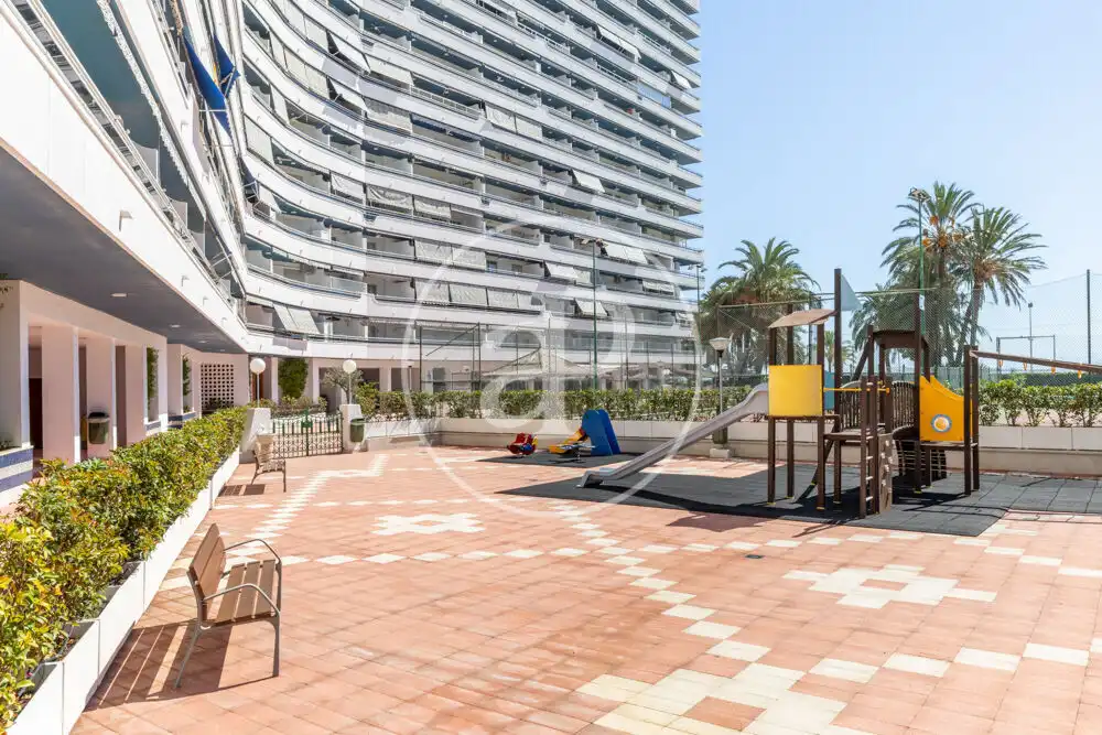Appartamento con terrazza in affitto a Carrer Ciutats Unides, imagen 47