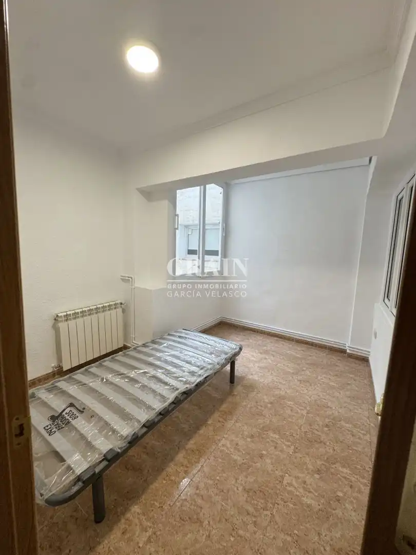 Bedroom of Apartments for rent in Albacete  with Heating