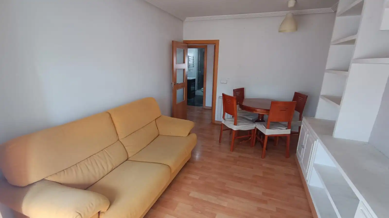Sala de estar de Piso de alquiler en Madrid con Calefacción, Parquet y Amueblado