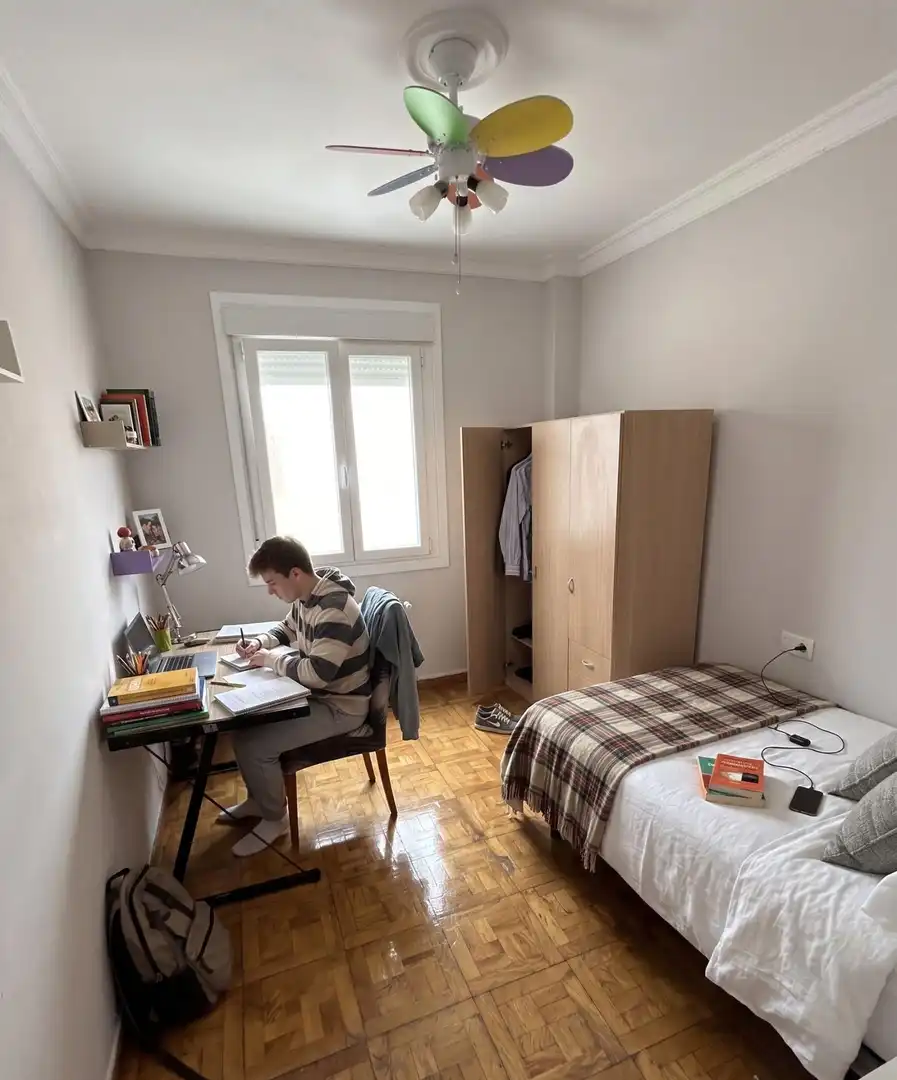 Habitación de Piso de alquiler en Ourense Capital 