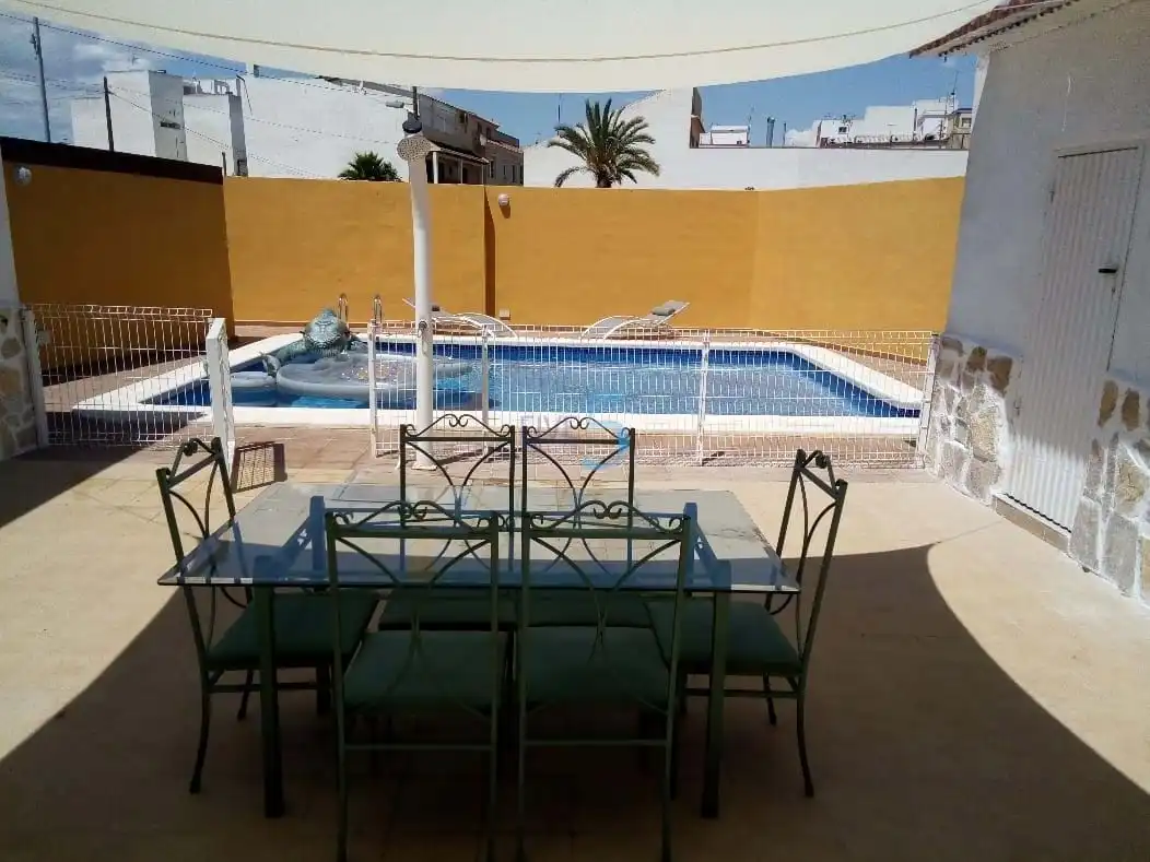 Casa a schiera con piscina in vendita a Calle Capitan Cortes, imagen 2