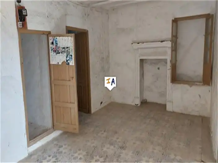 Country homes for sale in Algarinejo