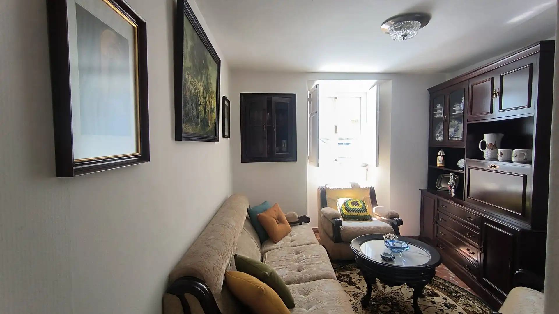 Sala d'estar de Edifici en venda en Santiago de Compostela 