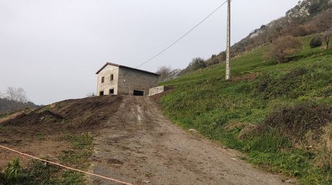 Foto 2 de Casa o xalet en venda a Barrio Hijas, Puente Viesgo, Cantabria