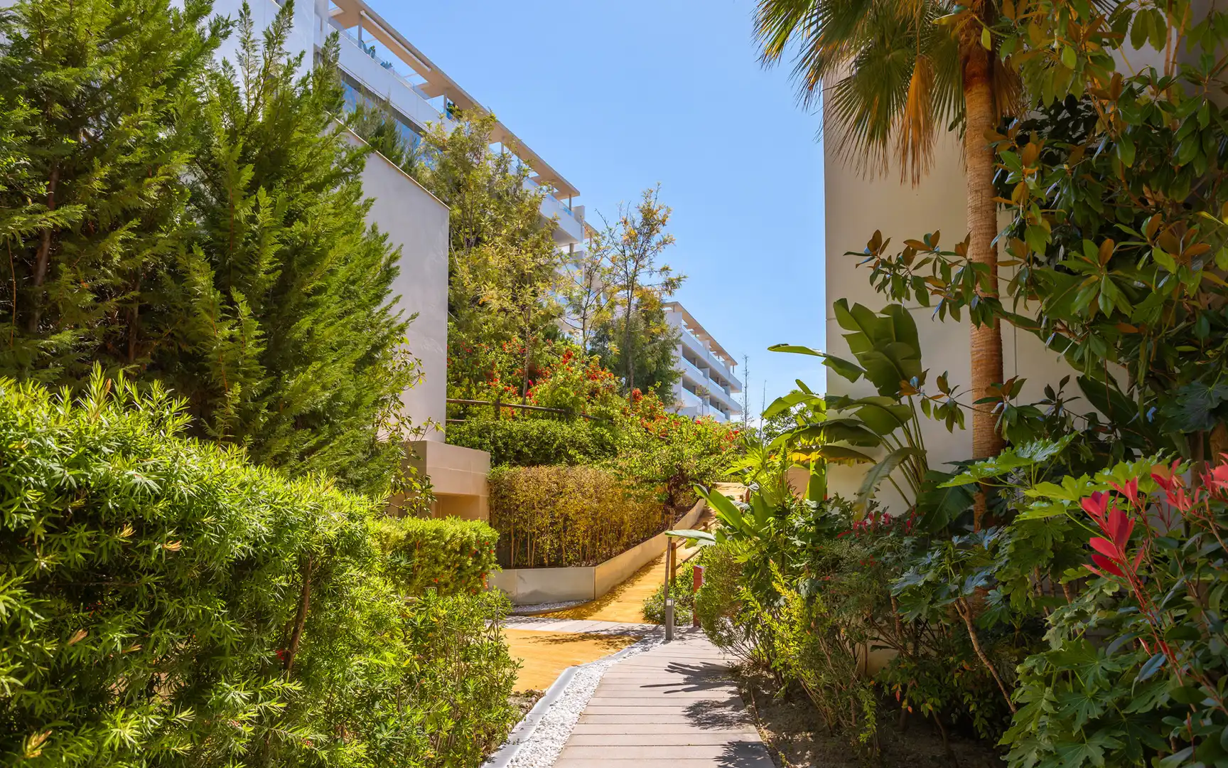 Apartament amb piscina en venda a Benahavís pueblo, imagen 28