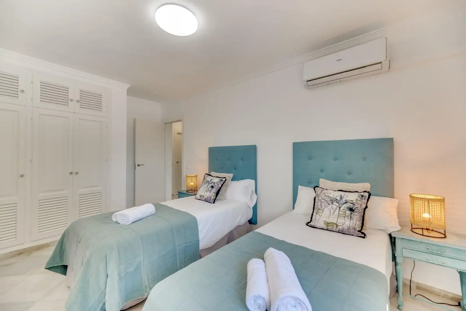 Habitación de Casa o chalet en venta en Marbella con Aire acondicionado, Calefacción y Jardín privado
