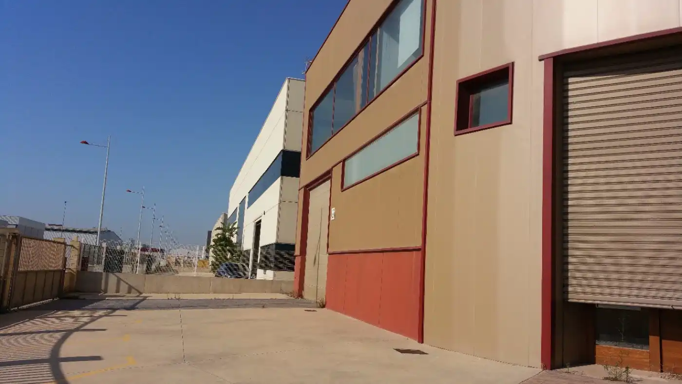 Nave industrial en venta en Calle Calle Obrers de la Vila, imagen 2