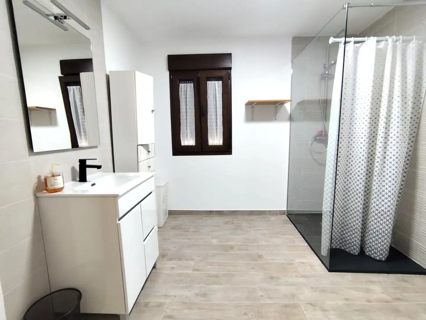 Bathroom of Houses for sale in Carcaboso  with Air Conditioner and Terrace