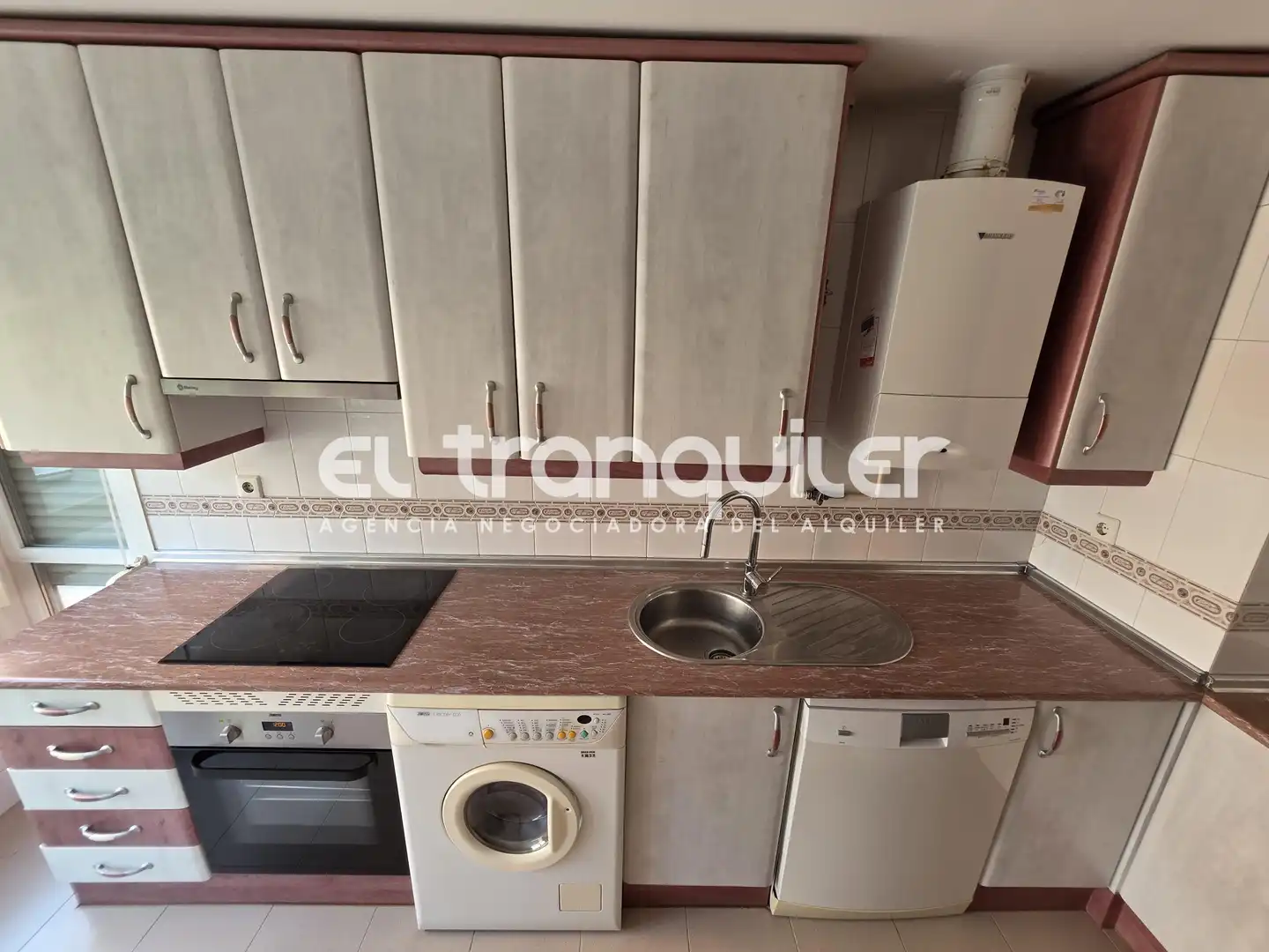 Cuina de Pis de lloguer en Madrid amb Aire condicionat, Parquet i Piscina