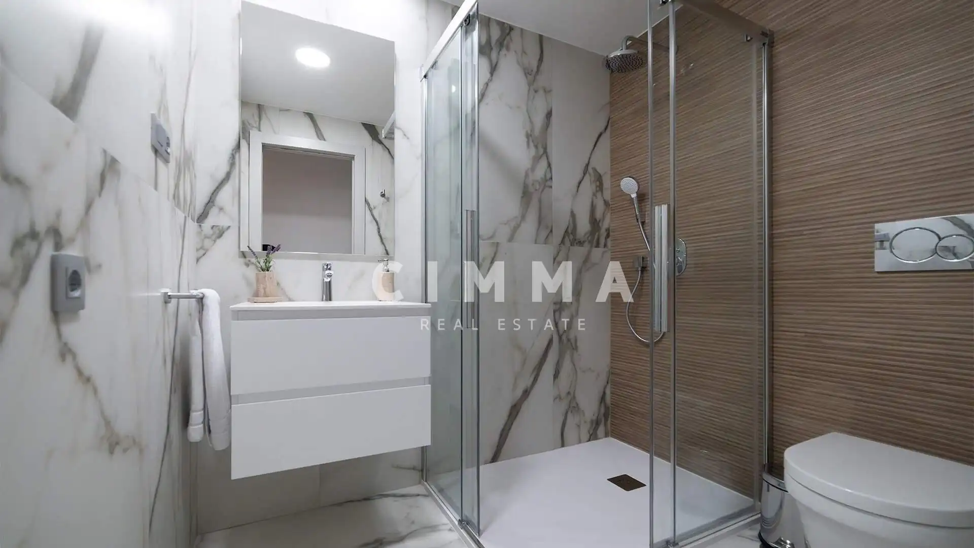 Apartamento con ascensor en venta en Playa de Poniente, imagen 13