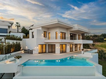 Maison avec balcon à vendre à Estepona Pueblo