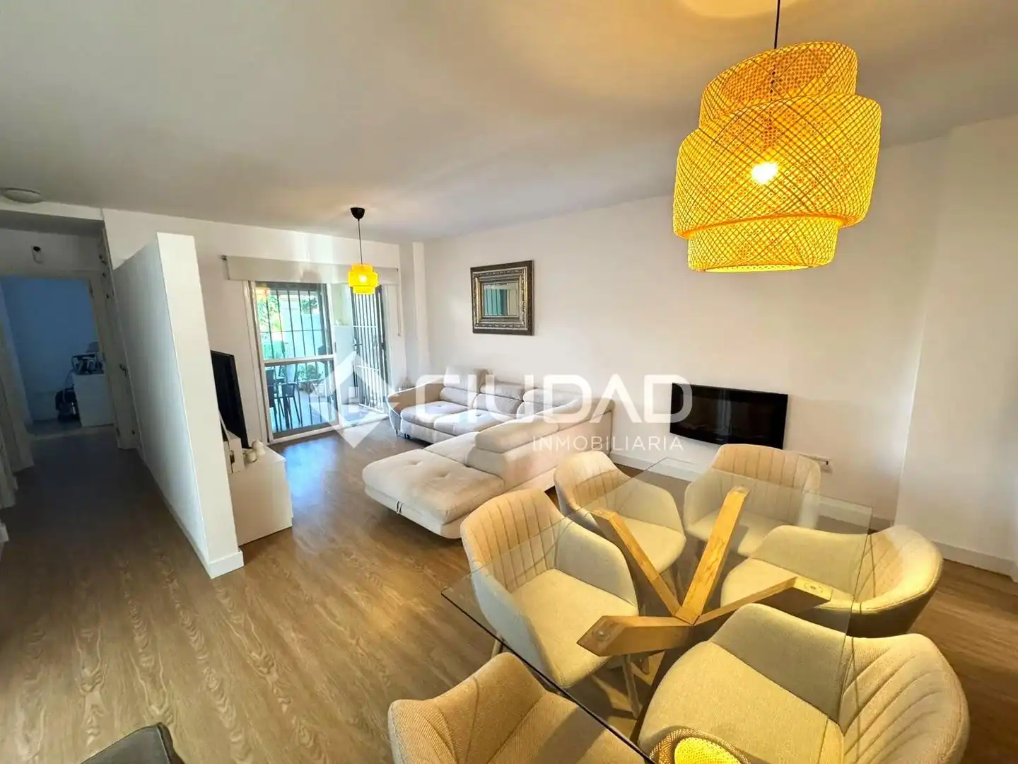 Sala de estar de Piso en venta en Sanlúcar de Barrameda con Aire acondicionado, Jardín privado y Amueblado