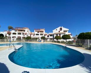 Vista exterior de Planta baixa en venda en Marbella amb Aire condicionat, Terrassa i Traster