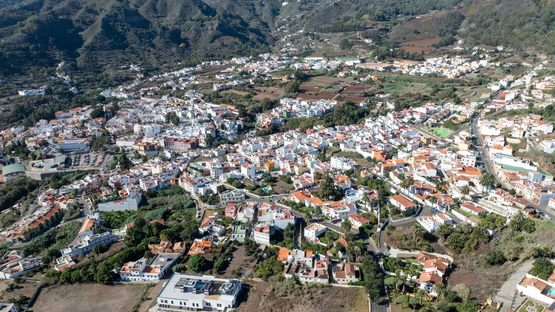 Vista exterior de Casa adosada en venta en Teror con Jardín privado, Terraza y Amueblado