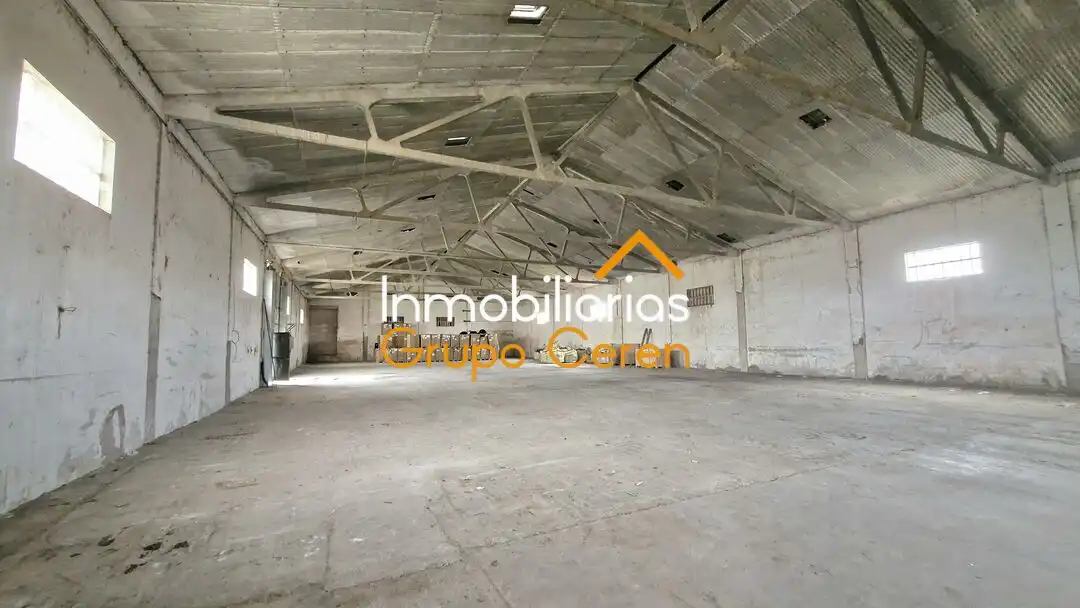 Industrial buildings for rent in Bañares