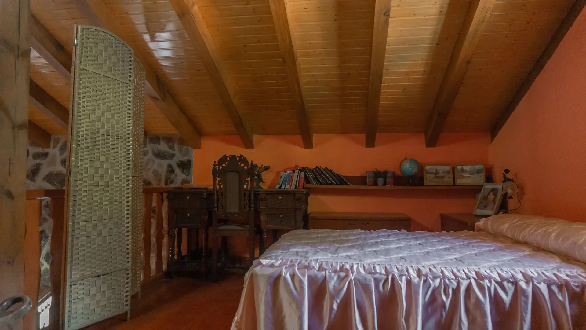 Dormitori de Casa o xalet en venda en El Hornillo 