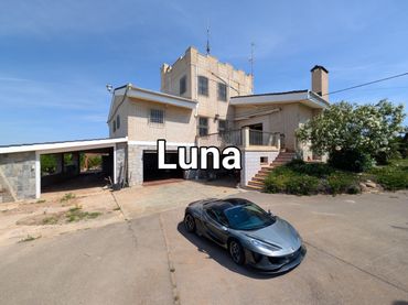Xalet amb piscina en venda a Pasaje Torre Rubia
