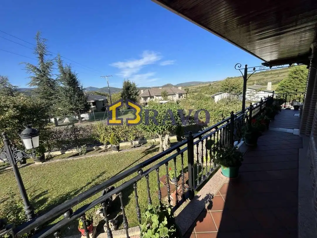 Terraza de Casa o chalet en venta en Valle de Mena con Calefacción, Jardín privado y Terraza