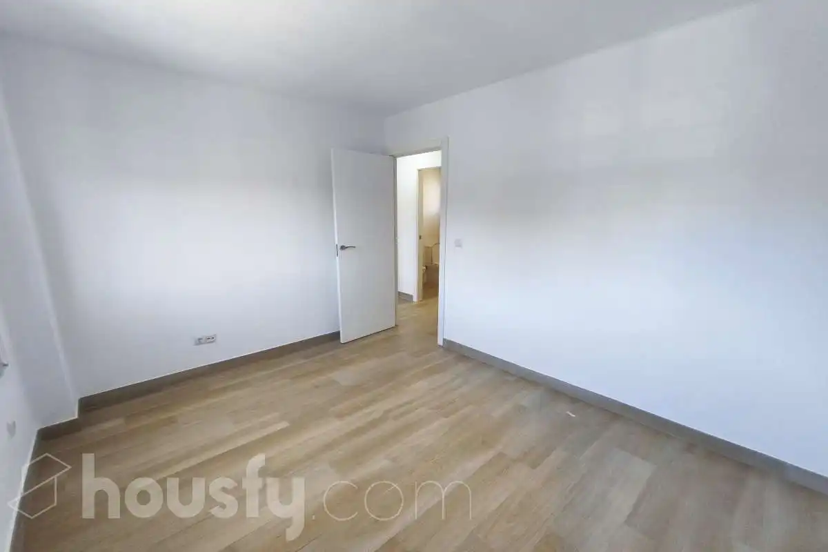 Bedroom of Flat for rent in Fuenlabrada  with Parquet flooring
