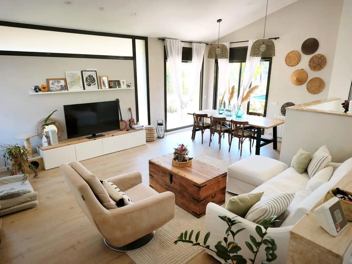 Sala de estar de Casa o chalet en venta en Castellar del Vallès con Calefacción, Jardín privado y Parquet