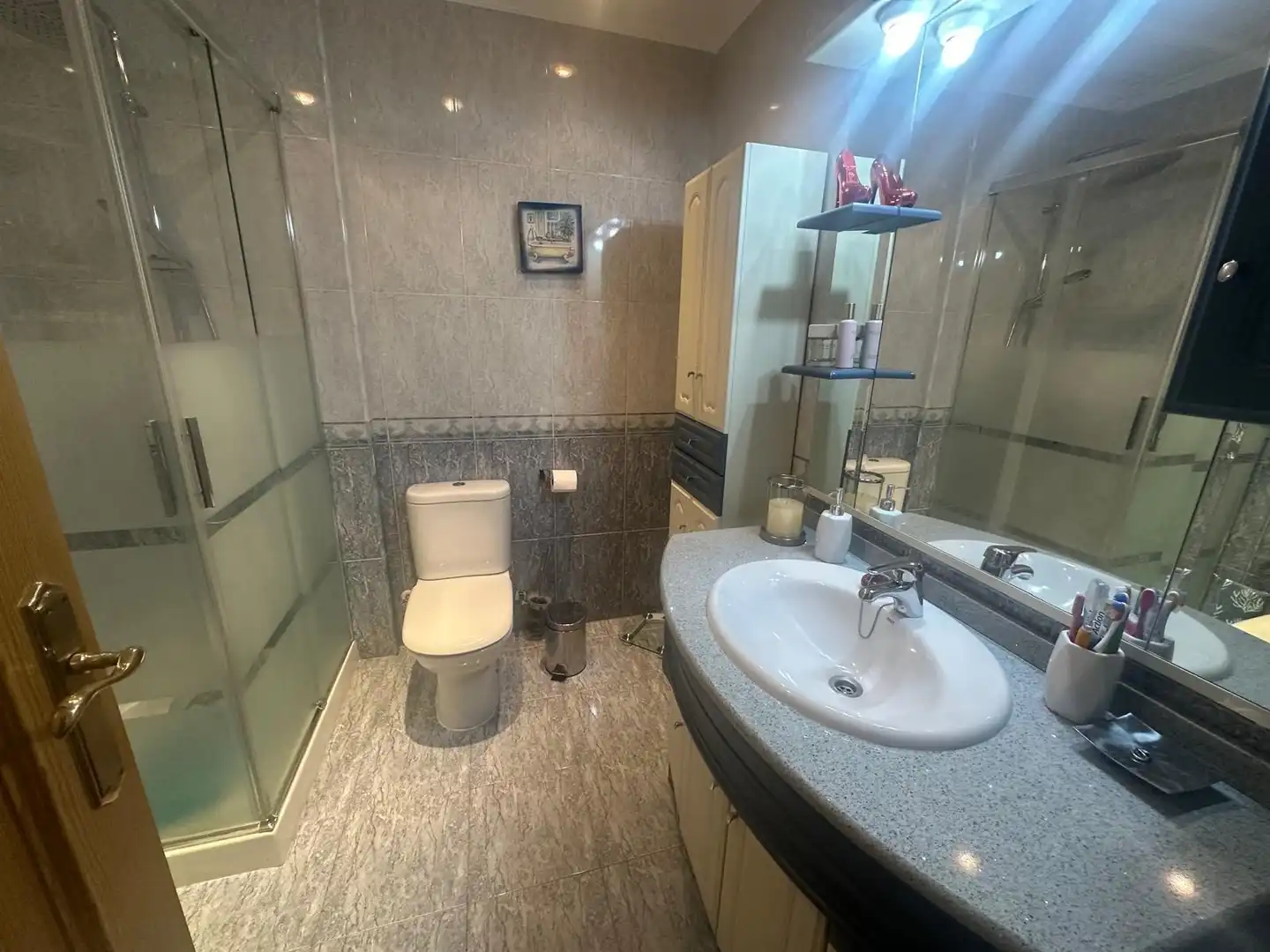 Badezimmer von Erdgeschoss zum Verkauf in Elda mit Klimaanlage