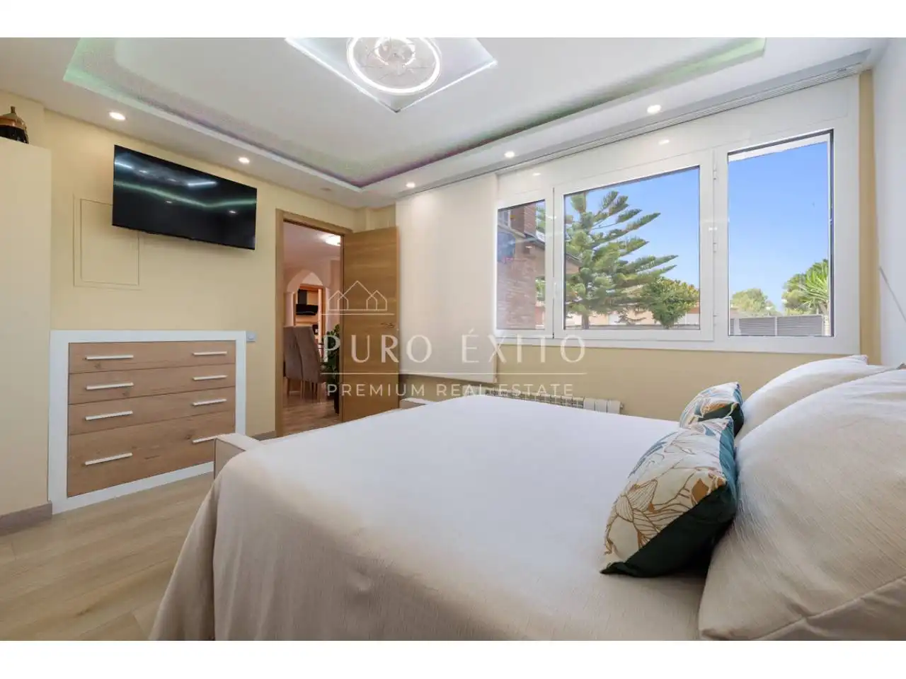 Habitación de Casa o chalet en venta en El Pla de Santa Maria con Aire acondicionado, Jardín privado y Terraza