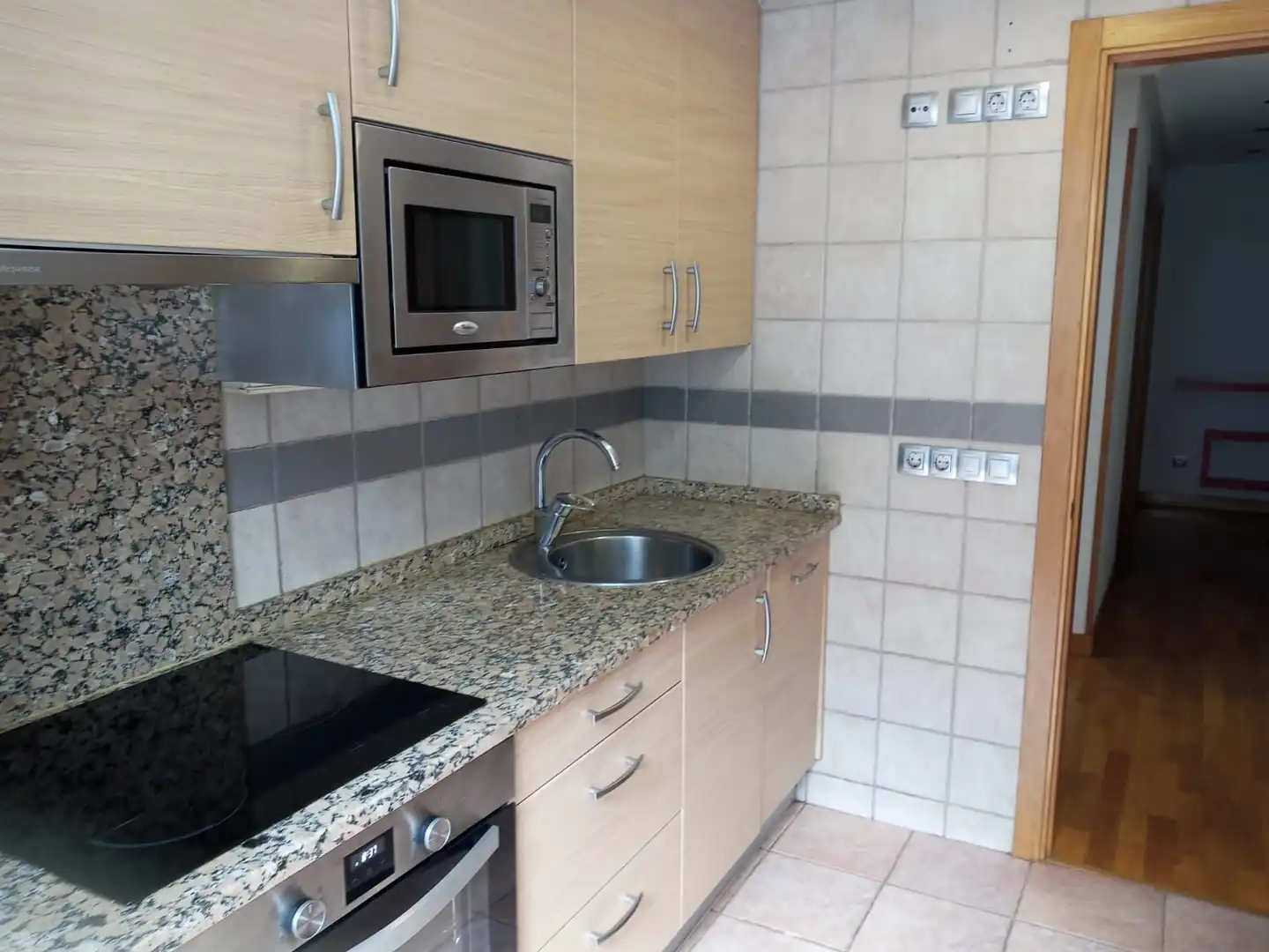 Flat with lift to rent in De Nornahi Plaza, imagen 5