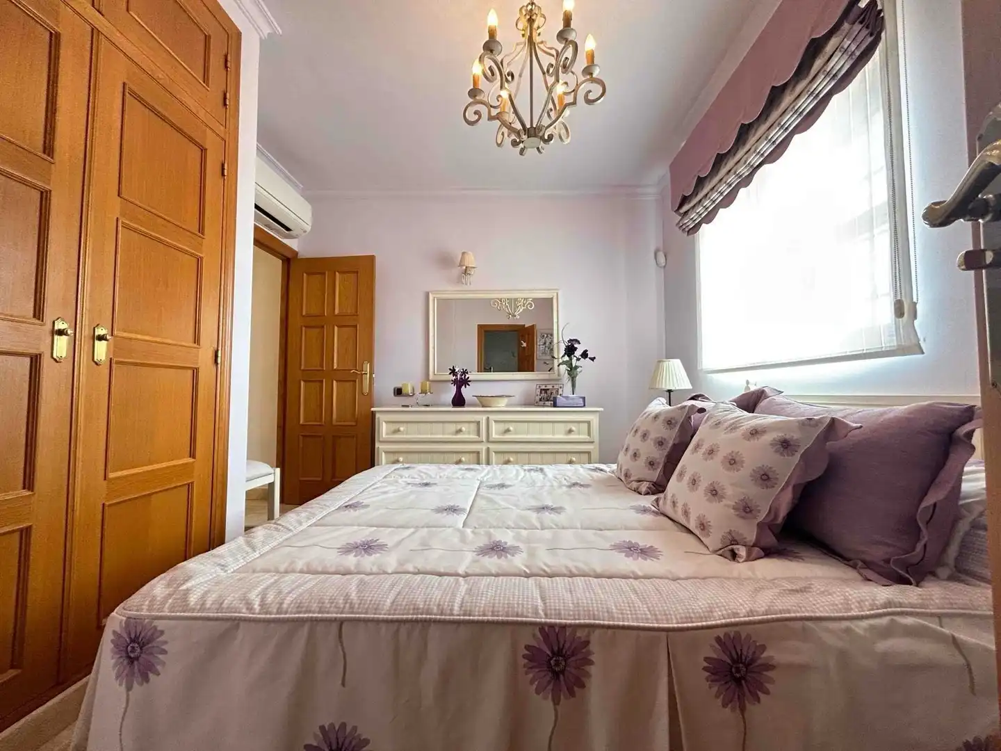 Habitación de Casa o chalet en venta en Cuevas del Almanzora con Aire acondicionado, Calefacción y Jardín privado