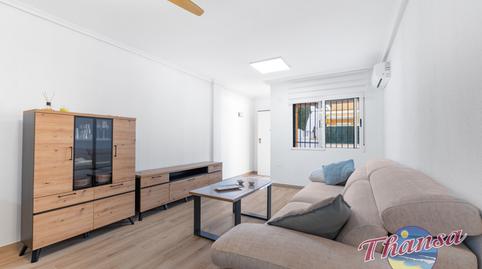 Photo 4 of Single-family semi-detached for sale in Carrer Bahia, Los Arenales del Sol, Alicante