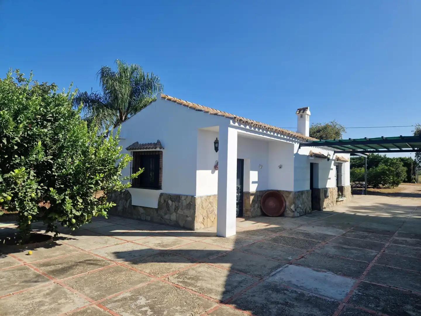 Vista exterior de Finca rústica en venta en Jerez de la Frontera con Aire acondicionado, Calefacción y Piscina