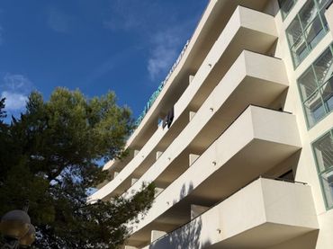 Piso con balcón en venta en Carretera de la Costa 61