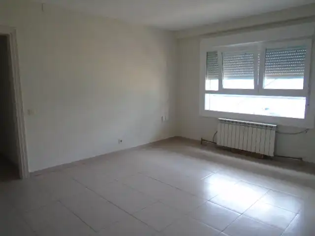 Habitación de Piso en venta en  Logroño con Calefacción