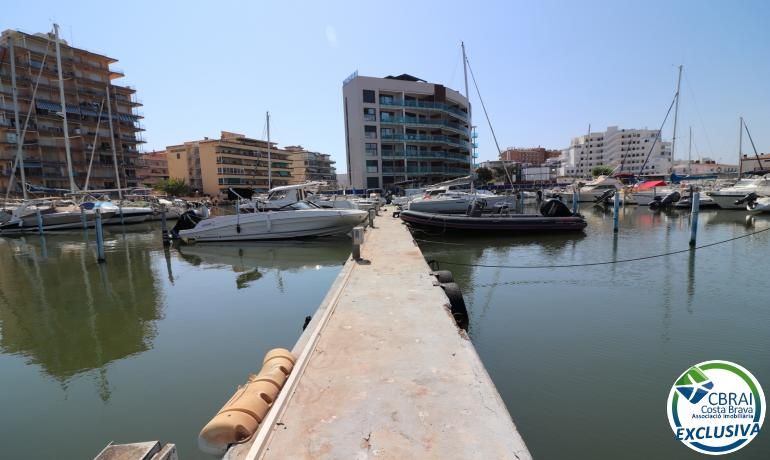 Parking de Piso en venta en Roses