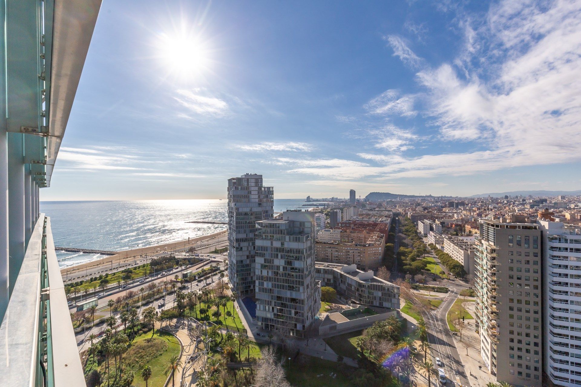 Exterior view of Attic for sale in  Barcelona Capital  with Air Conditioner, Heating and Terrace