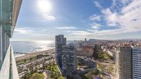 Exterior view of Attic for sale in  Barcelona Capital  with Air Conditioner, Heating and Terrace