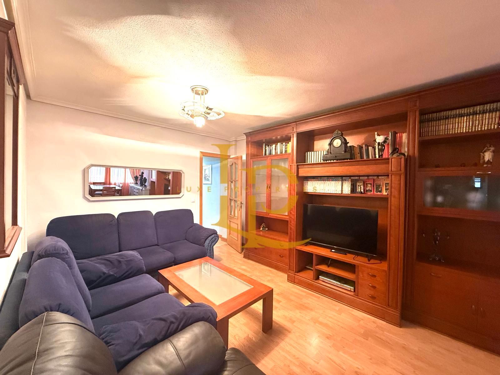 Living room of Flat for sale in Guadalajara Capital  with Heating, Parquet flooring and Furnished