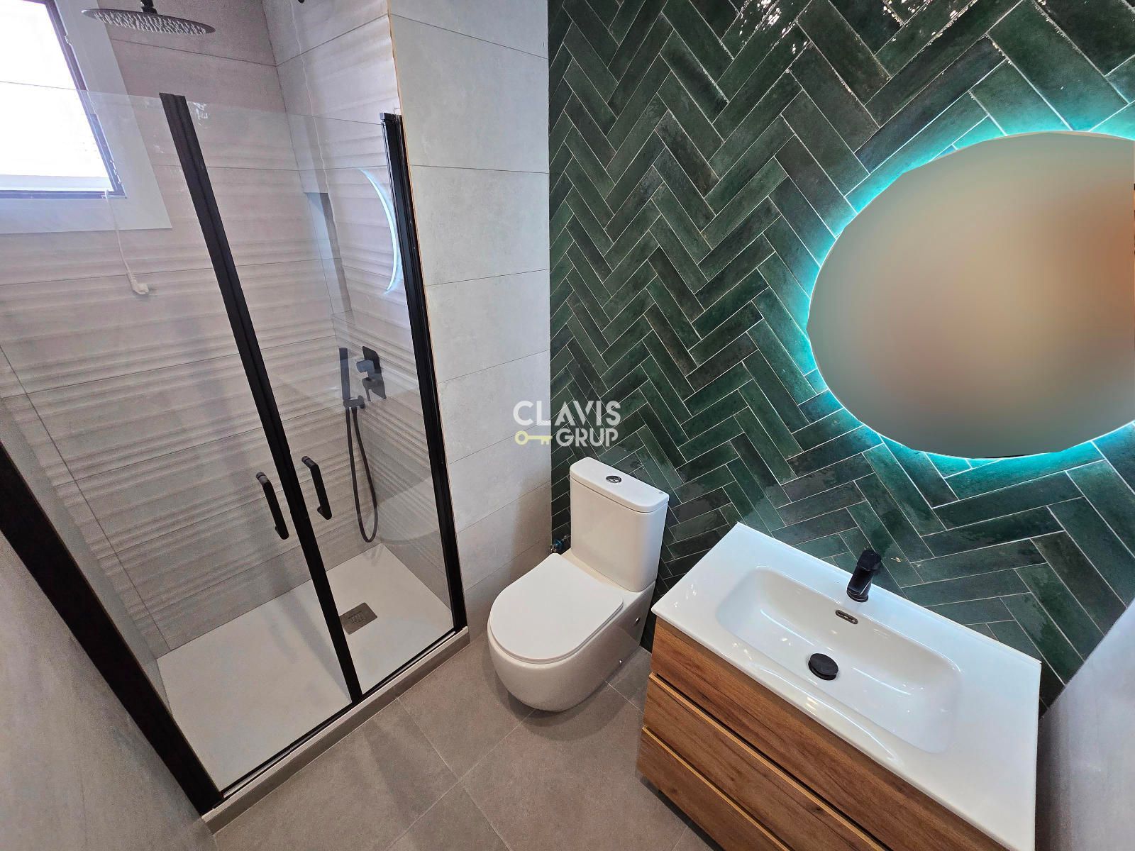 Baño de Piso en venta en  Barcelona Capital con Aire acondicionado y Alarma