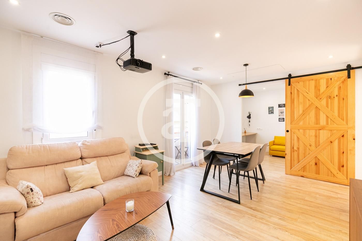 Sala d'estar de Pis de lloguer en  Barcelona Capital amb Aire condicionat, Calefacció i Moblat