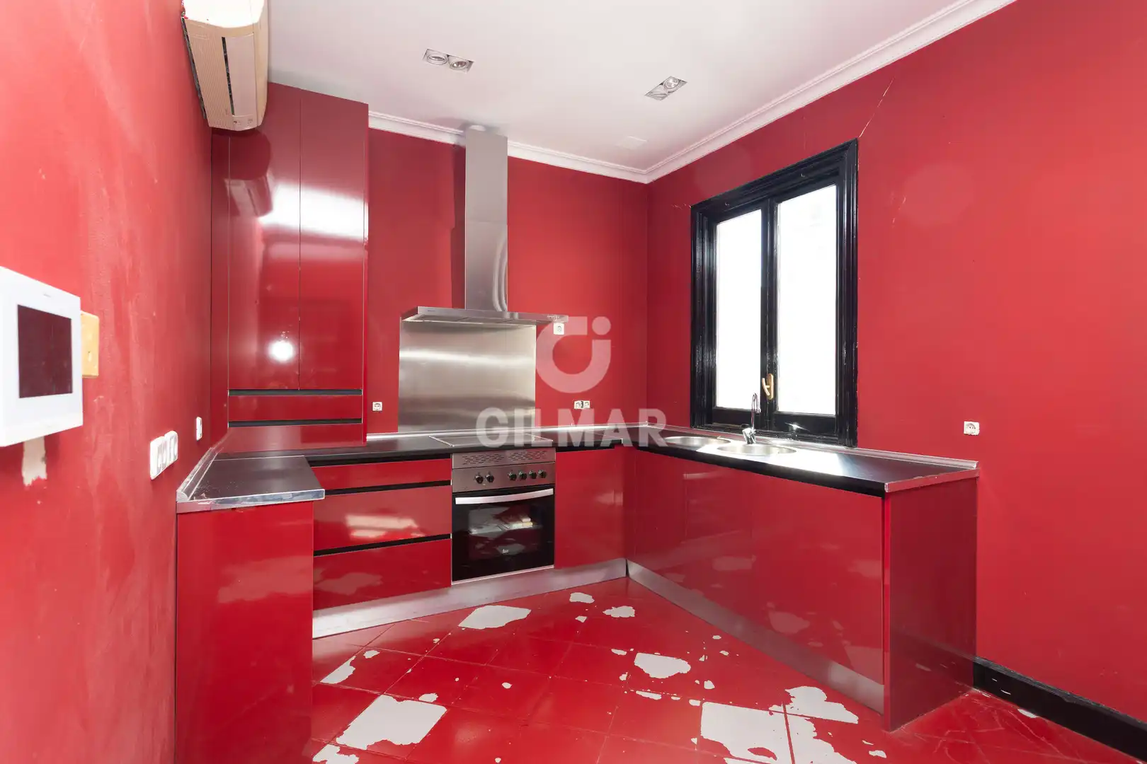 Kitchen of Attic for sale in Madrid  with Heating and Balcony