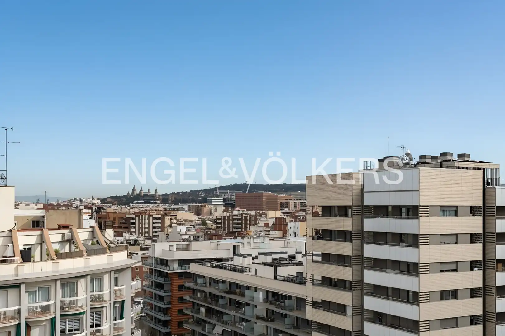 Terrassa de Àtic en venda en L'Hospitalet de Llobregat amb Aire condicionat, Calefacció i Parquet