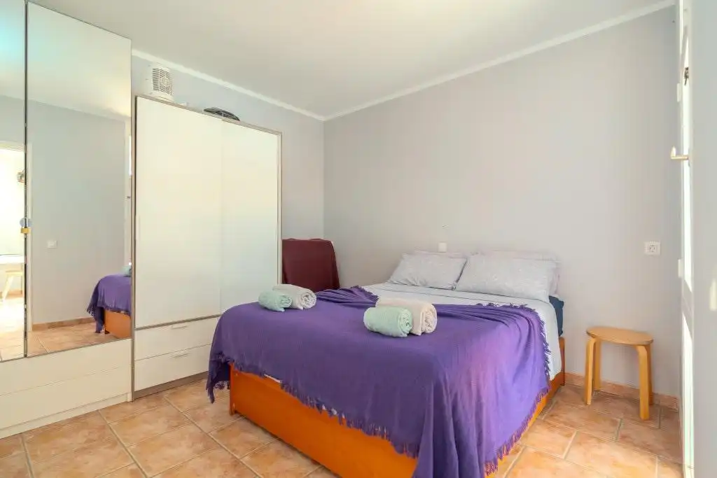 Schlafzimmer von Wohnungen zum Verkauf in Arona mit Privatgarten, Terrasse und Möbliert